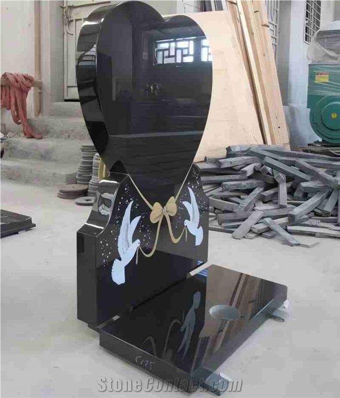 Black Granite Heart Monument England Style W Carving Flowers
