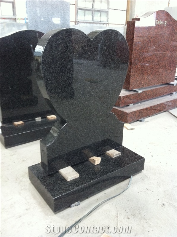 Black Granite Heart Monument England Style W Carving Flowers