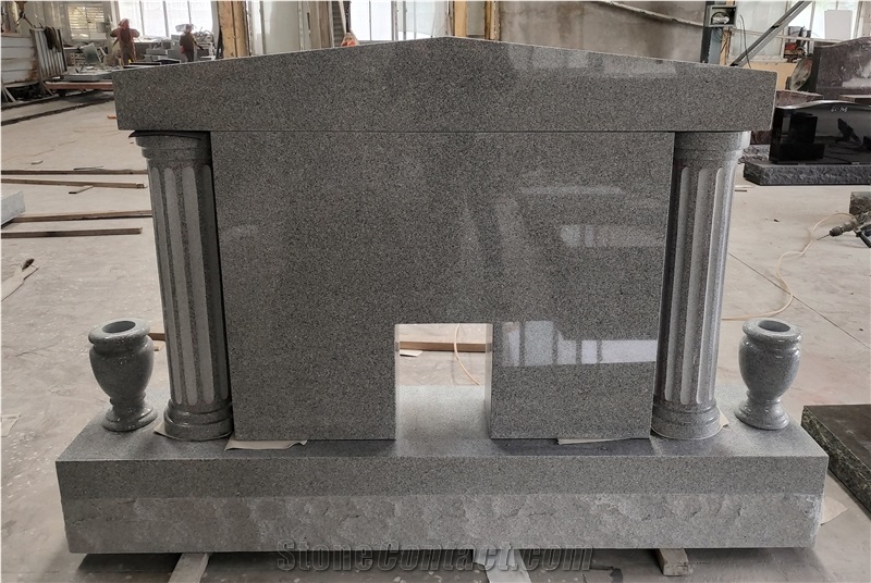 China Elegant Grey Granite Headstone With Fluted Side Columns
