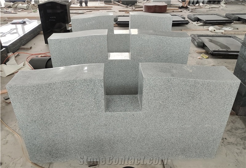 Dark Indian Aurora Granite Monument With Sandblasted Carving