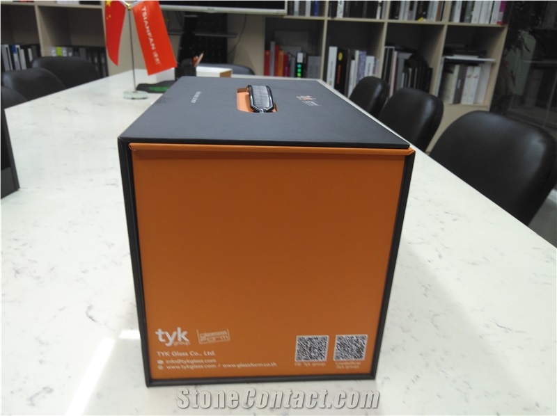 Custom Portable Stone Sample Display Case