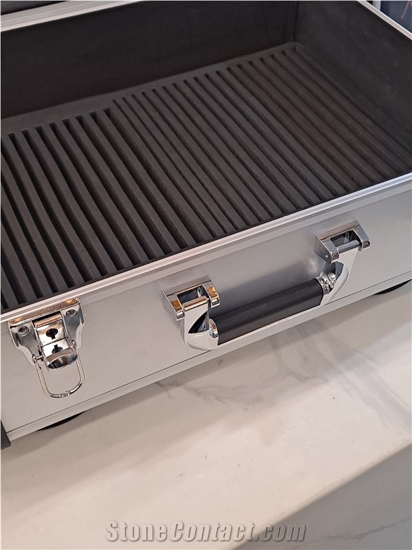 Rolling Sample Display Aluminum Case