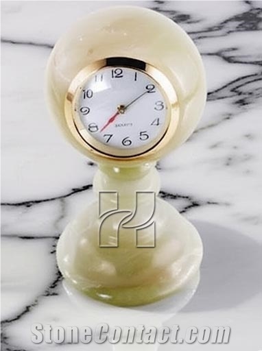 Green Onyx Pedestal Sphere Shape Mantel Clock Handicraft