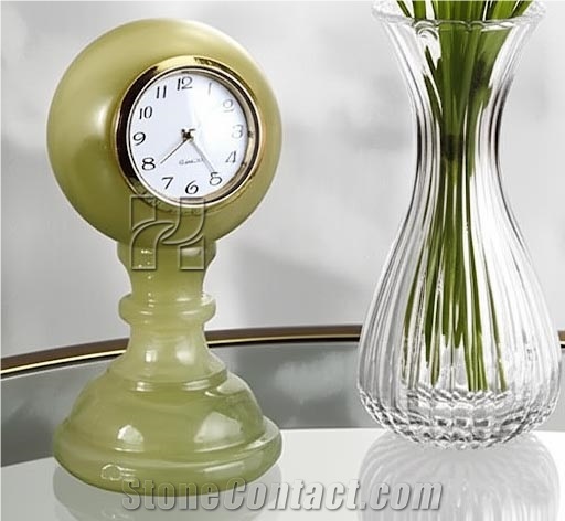 Green Onyx Pedestal Sphere Shape Mantel Clock Handicraft