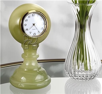 Green Onyx Pedestal Sphere Shape Mantel Clock Handicraft