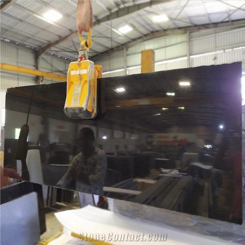 Polished India Absolute Black Granite Slabs