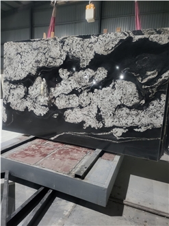 Indian Bianco Black Granite Slabs