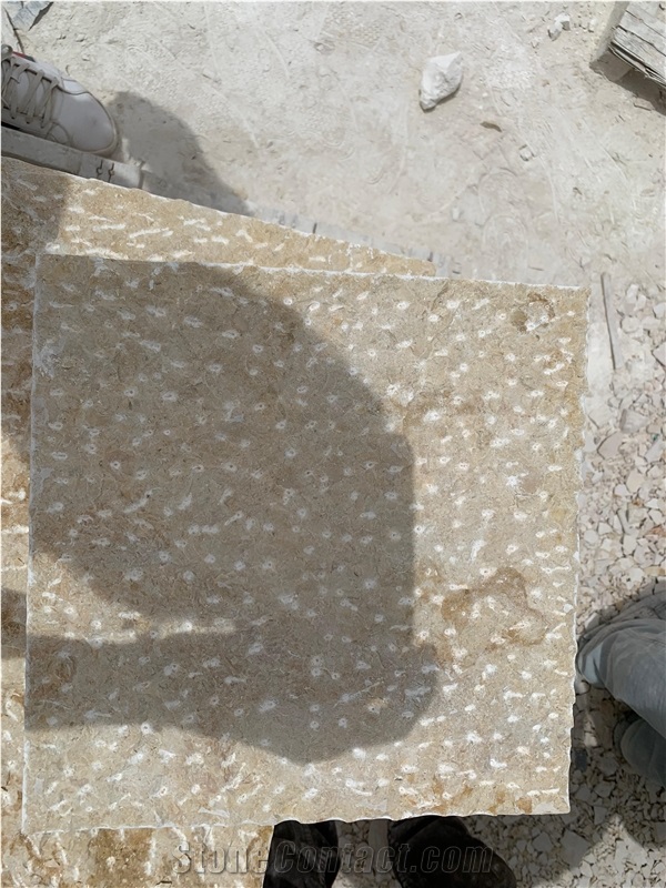 Sunny Menia Limestone Chiseled Cobblestone, Pavers