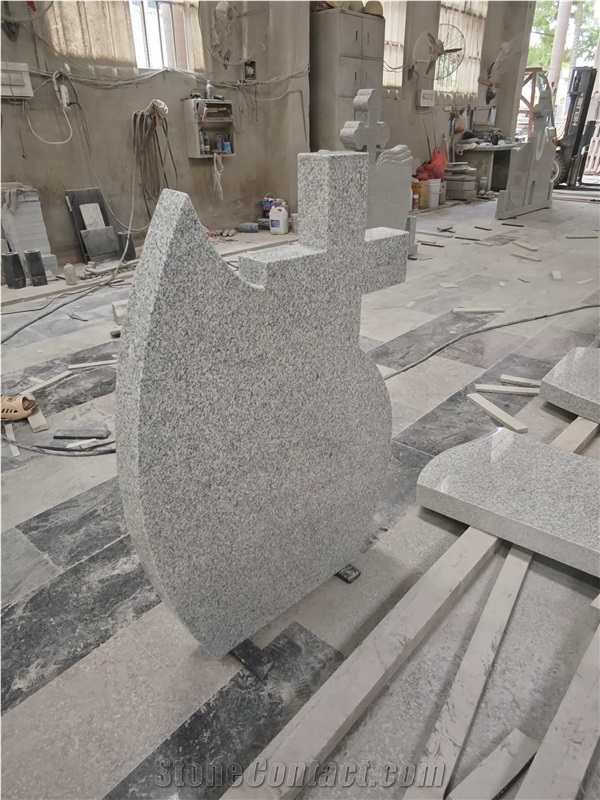 G603 Granite Cross Tombstone Romanian Style