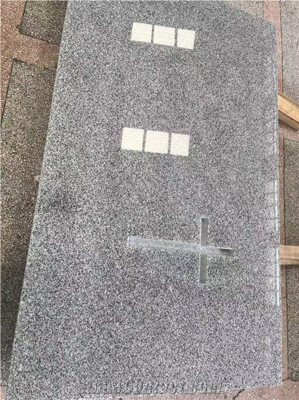 G633 China Grey Granite Serp Top Upright Headstone