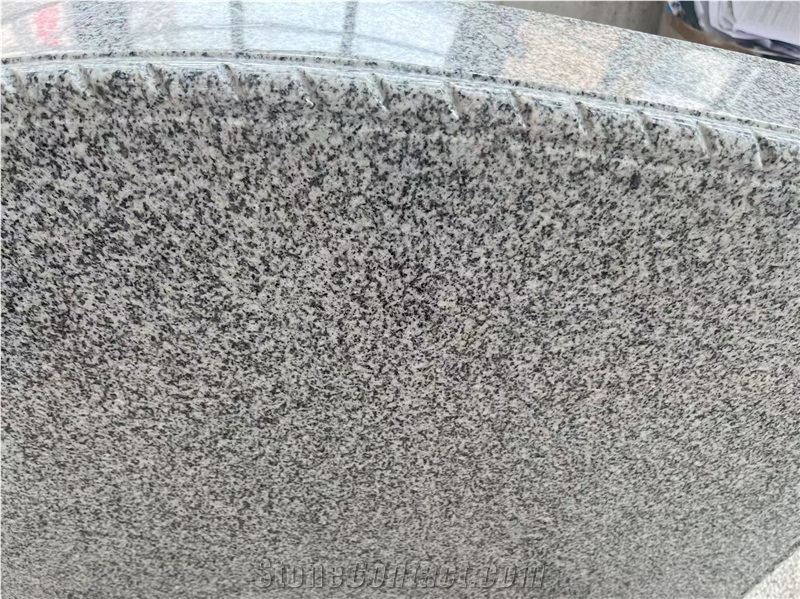 G633 China Grey Granite Serp Top Upright Headstone