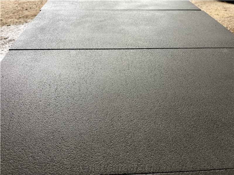 Hainan Black Basalt Paving Stone 3Cm Thickness
