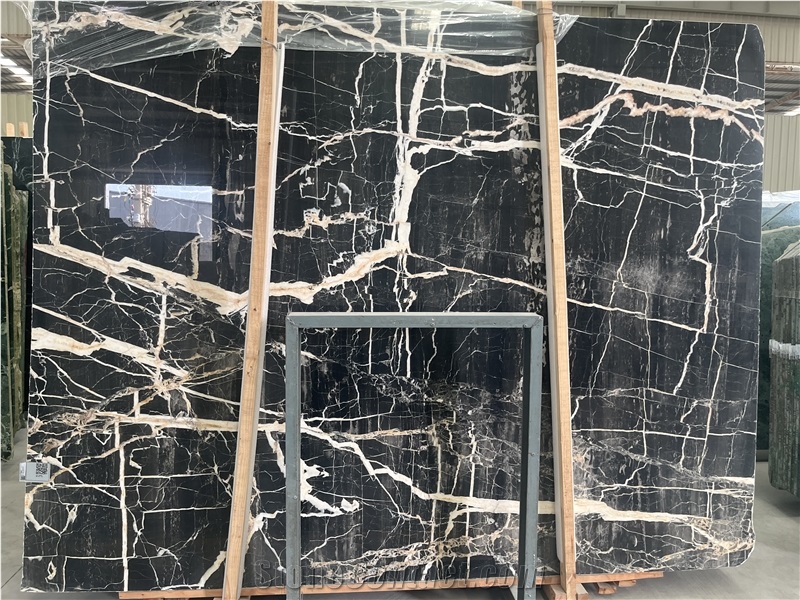 Natural Marble Slabs Black Background With Gold Veins