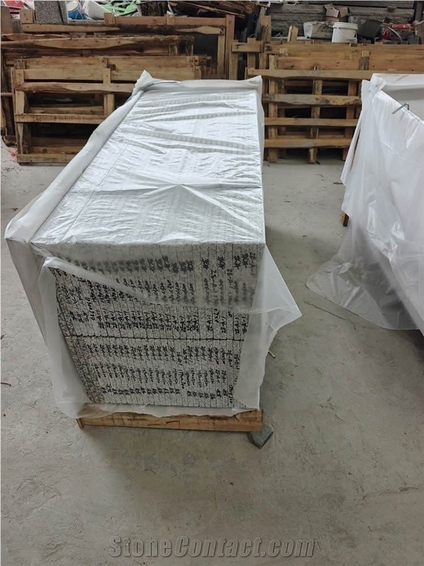 Polished G655 Granite Tiles
