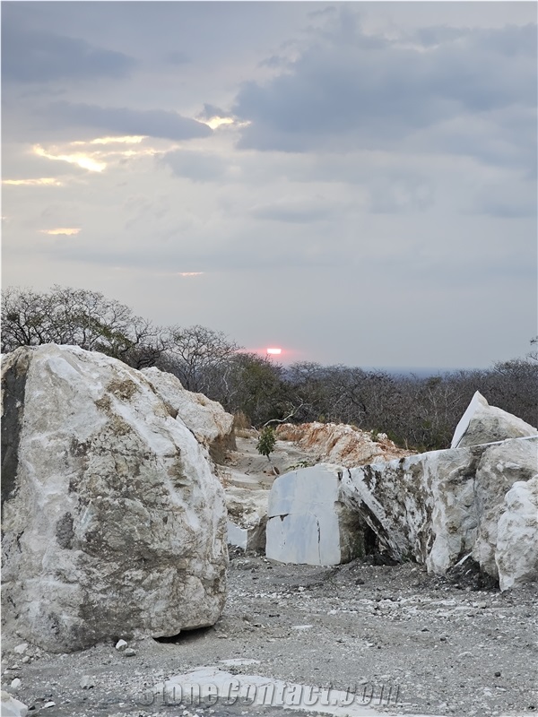 Team One Marble - Tanzania White Marble Quarry