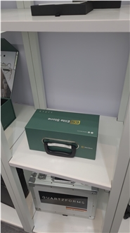 Portable Sample Display Box With Customizable Interior