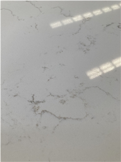 Super White Calacatta Quartz Slabs