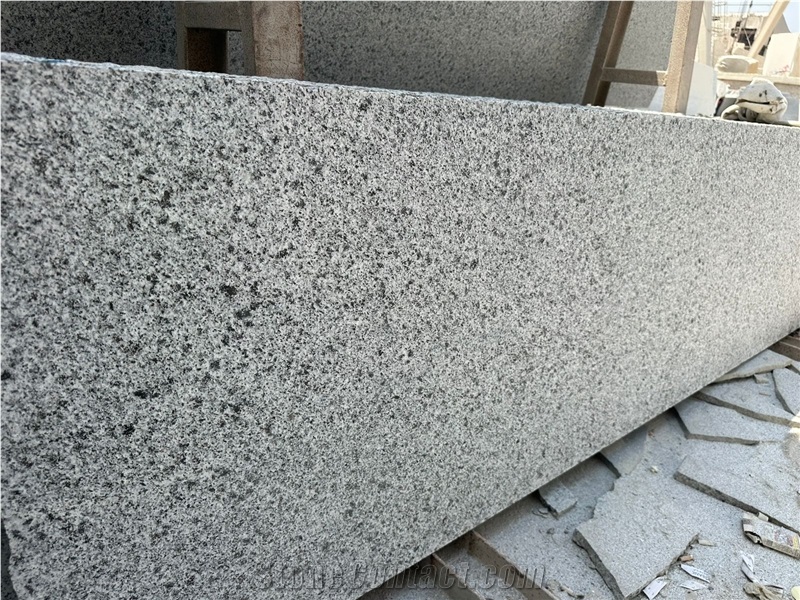 New Halayeb Granite Slabs
