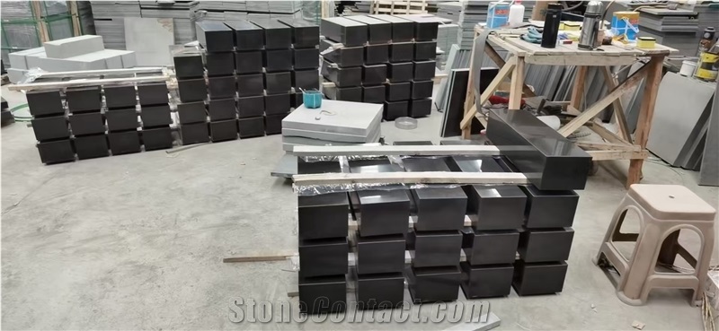 Promotional Price Mongolian Black Basalt Headstones
