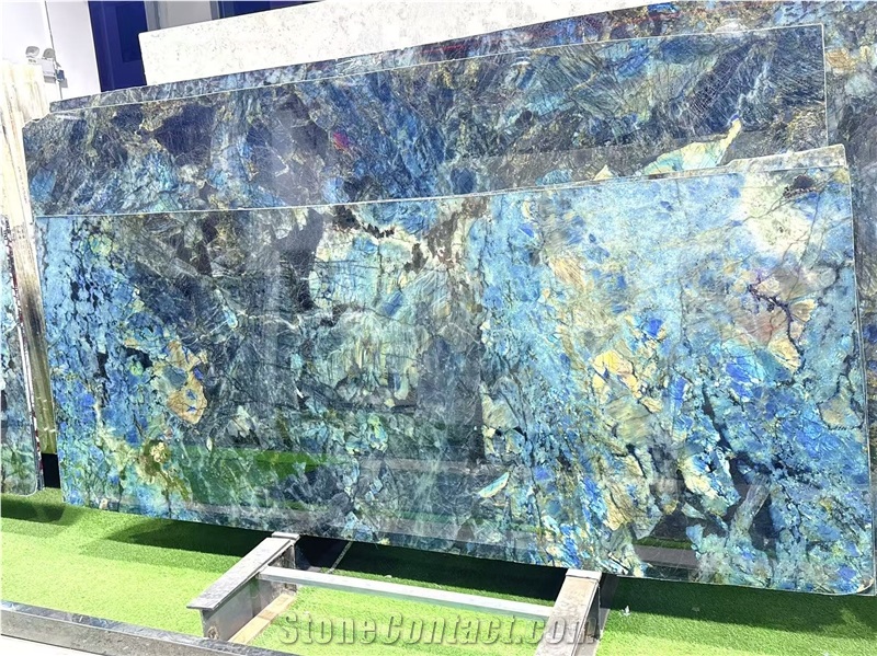 Blue Emerald Granite Big Slabs