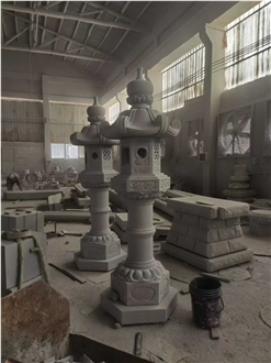 Kasuga Doro Japanese Garden Lantern 2600Mm Tall