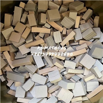 D3000 24X13.5-12.5X30mm Romatools Segments Quartzite Cutting