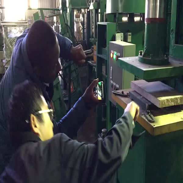 Stone Splitter/Cutting Machine for Pressing Cobble Pavers - Stone Stamping Machine