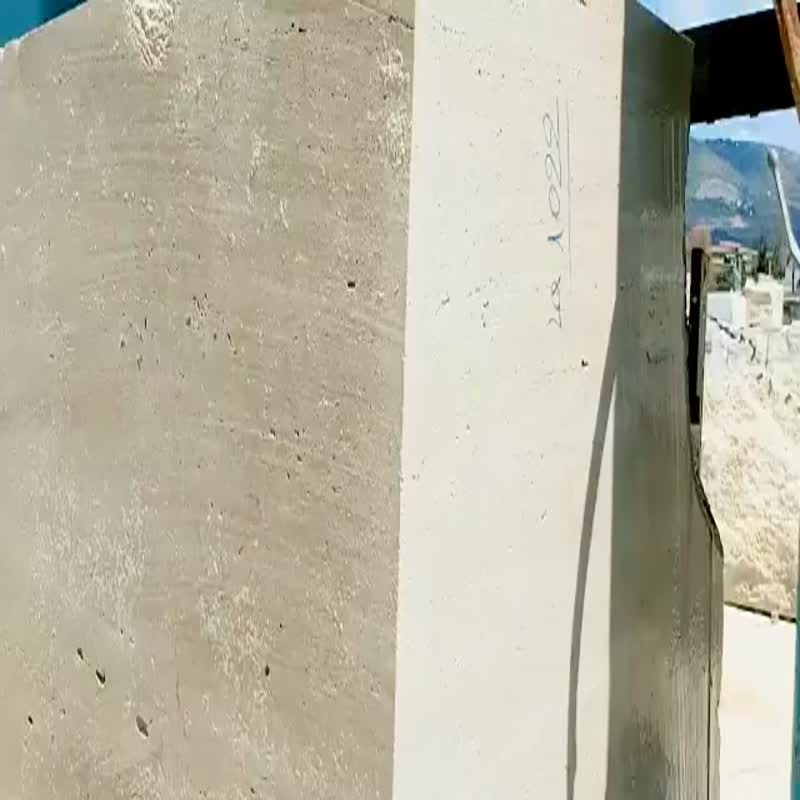 Roman Classico Travertine Blocks