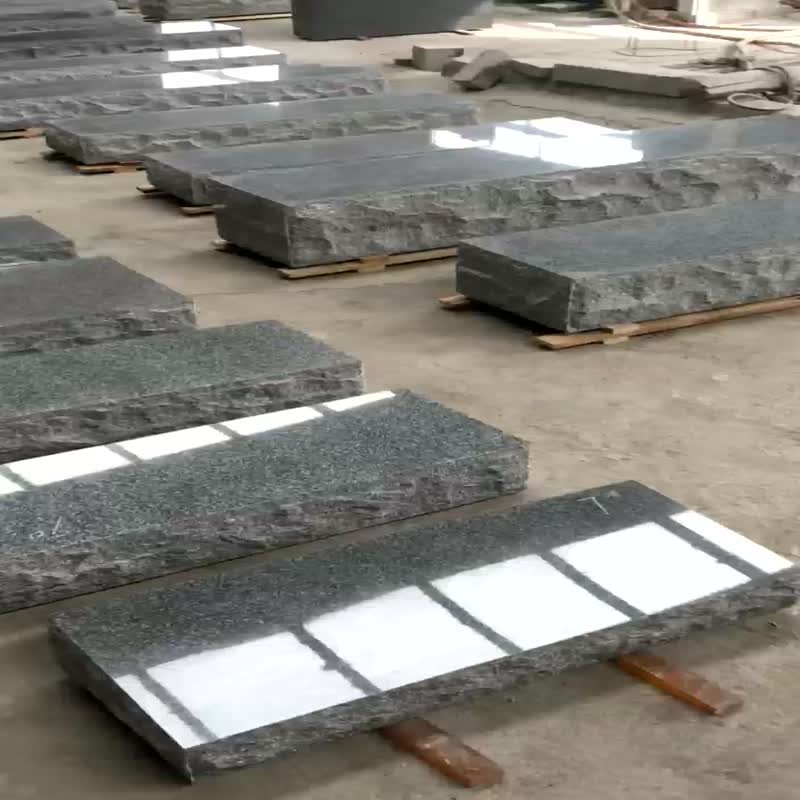 High Quality Upright Granite Monument