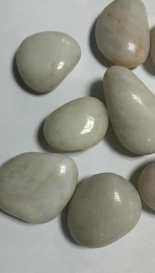 Wholesale  Cheaper Stock Natural White Walkway Pebble Stone