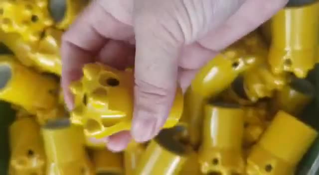 Q7-35-1122-50 Tapered Button Bit
