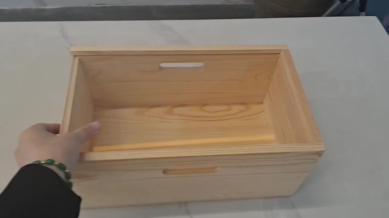 Wooden Dipslay Box