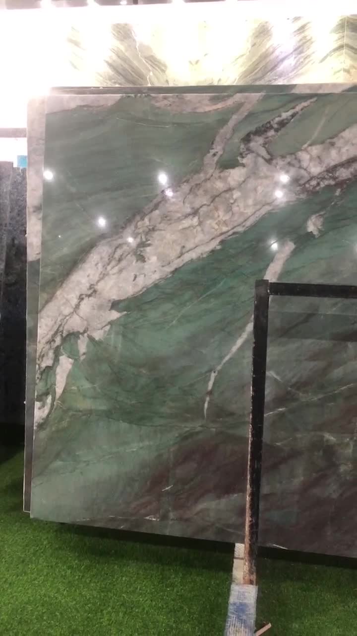 Botanic Bordeaux Quartzite