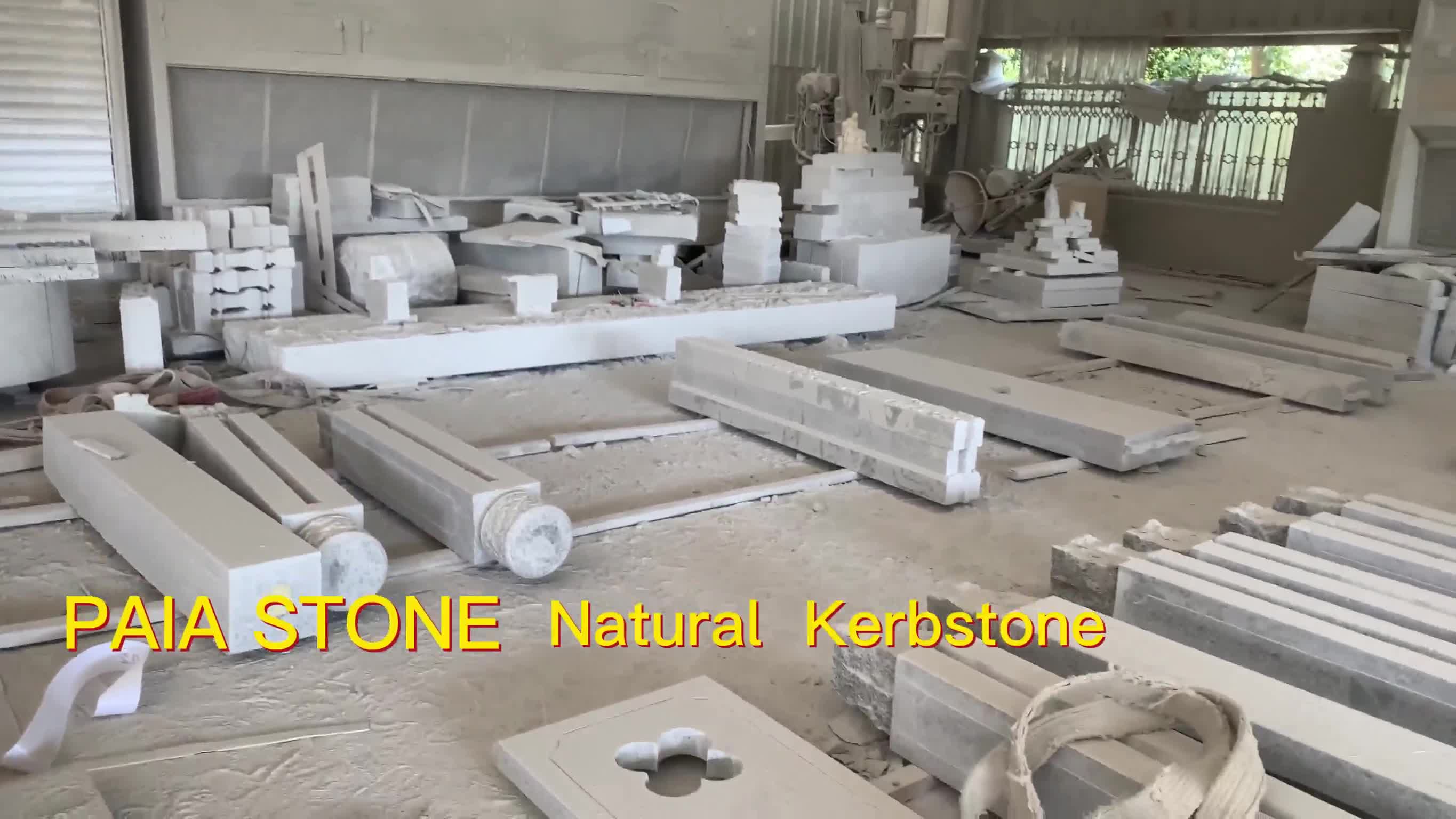 Natural Granite Curved Palisade, Granite Garden Pillar