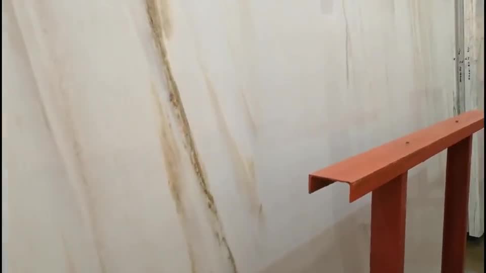 China White Marble Tiles With Gold Vein