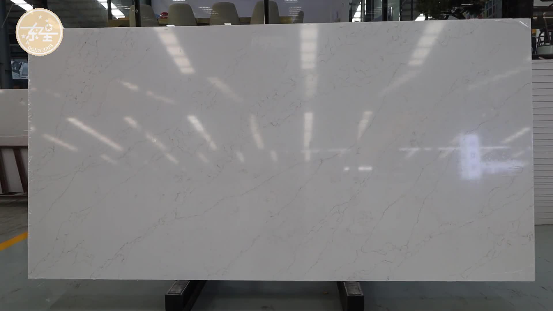 DXQ8015 Calacatta Thin Golden Vein Quartz