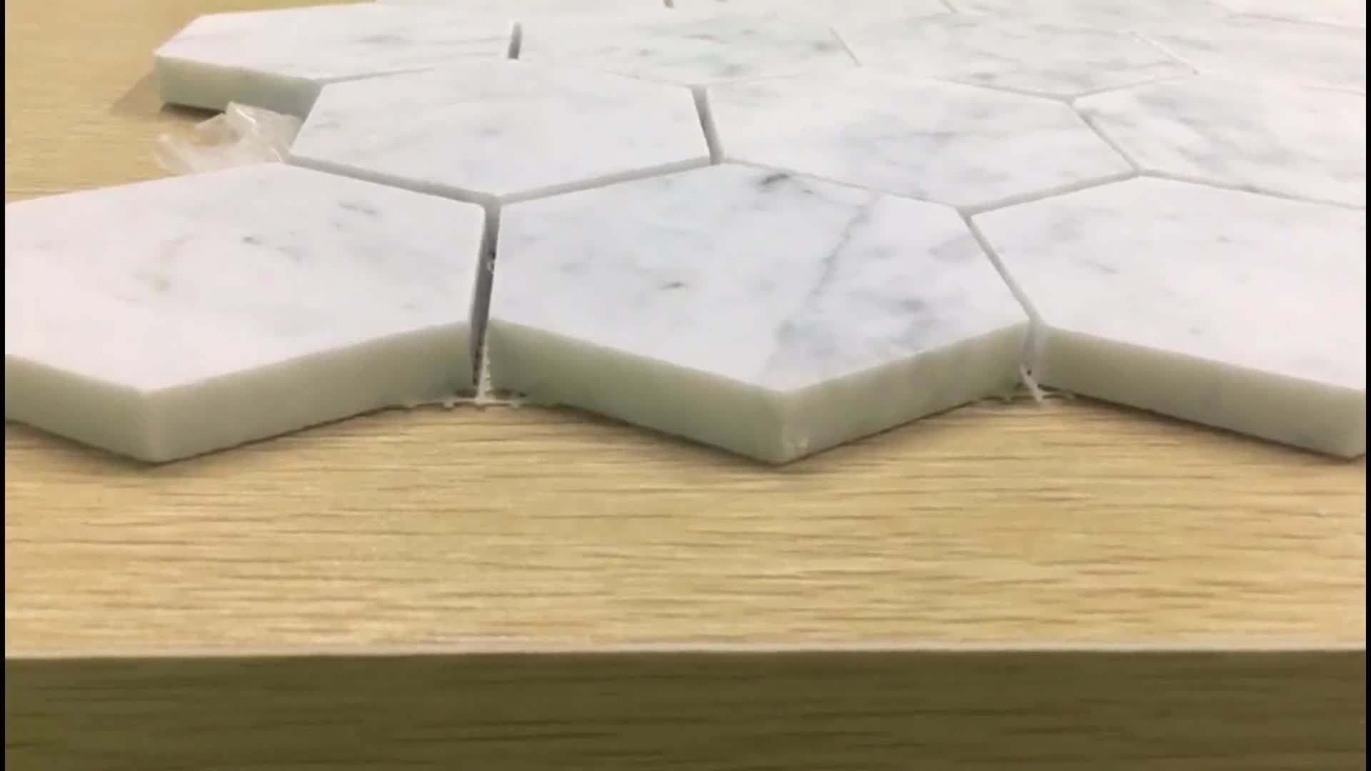 Calacatta White Marble Leaf Mosaic Pattern