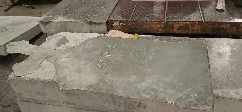 Rosa Pink Granite Tombstone
