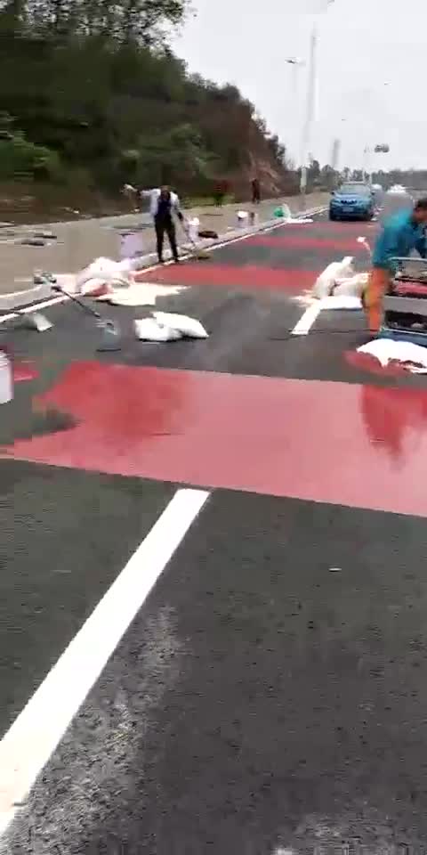 Anti-Skid Red Ceramics Aggregates For Road