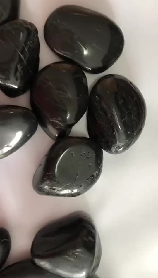 Polished With High Temperature Wax Black Pebble Stone