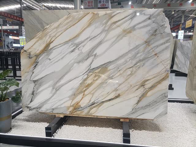 Italy Origin Book Matching Calacatta Gold Marble Slabs Tiles