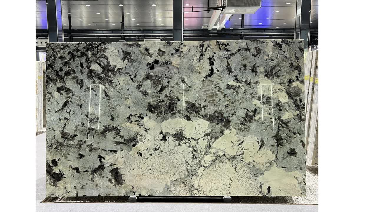 Brazil Tourmaline White Granite Slab Good For Interior Wall