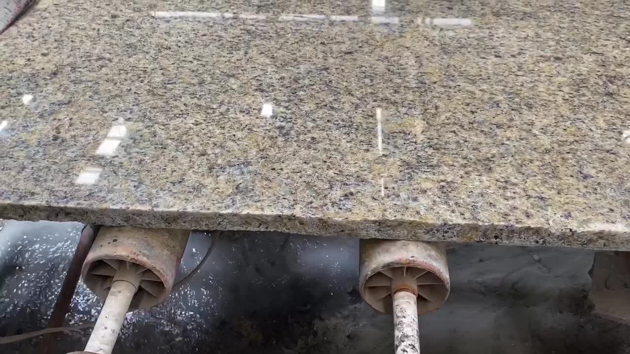 Brazilian Gold Granite Stone Slab Tiles