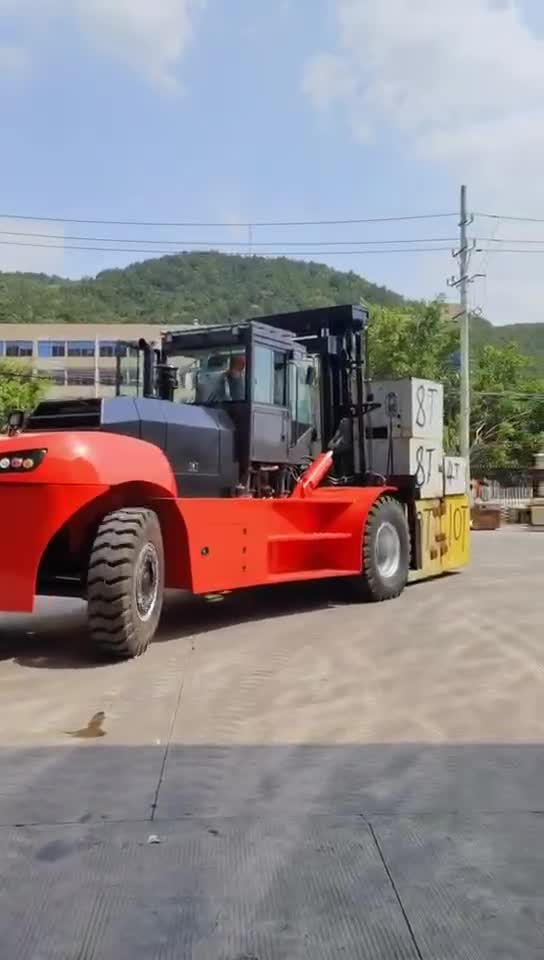 Chinese 30 Ton Heavy Duty Forklift FD300 Forklift With Cummins Engine
