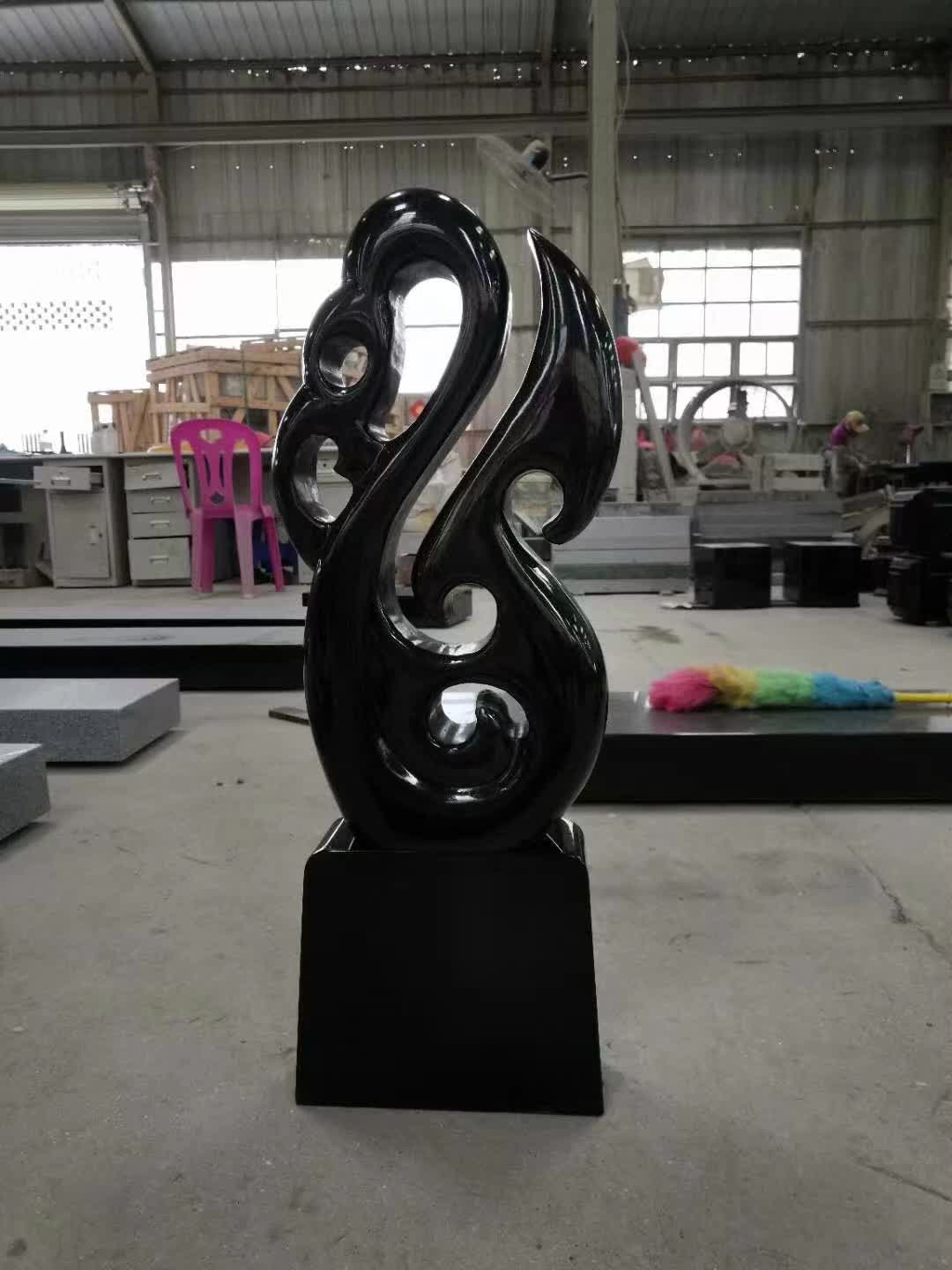 Black Granite Tombstone European Style