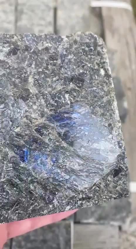 Ukrainian Labradorite Blue Seven Oceans Split Top Cubes