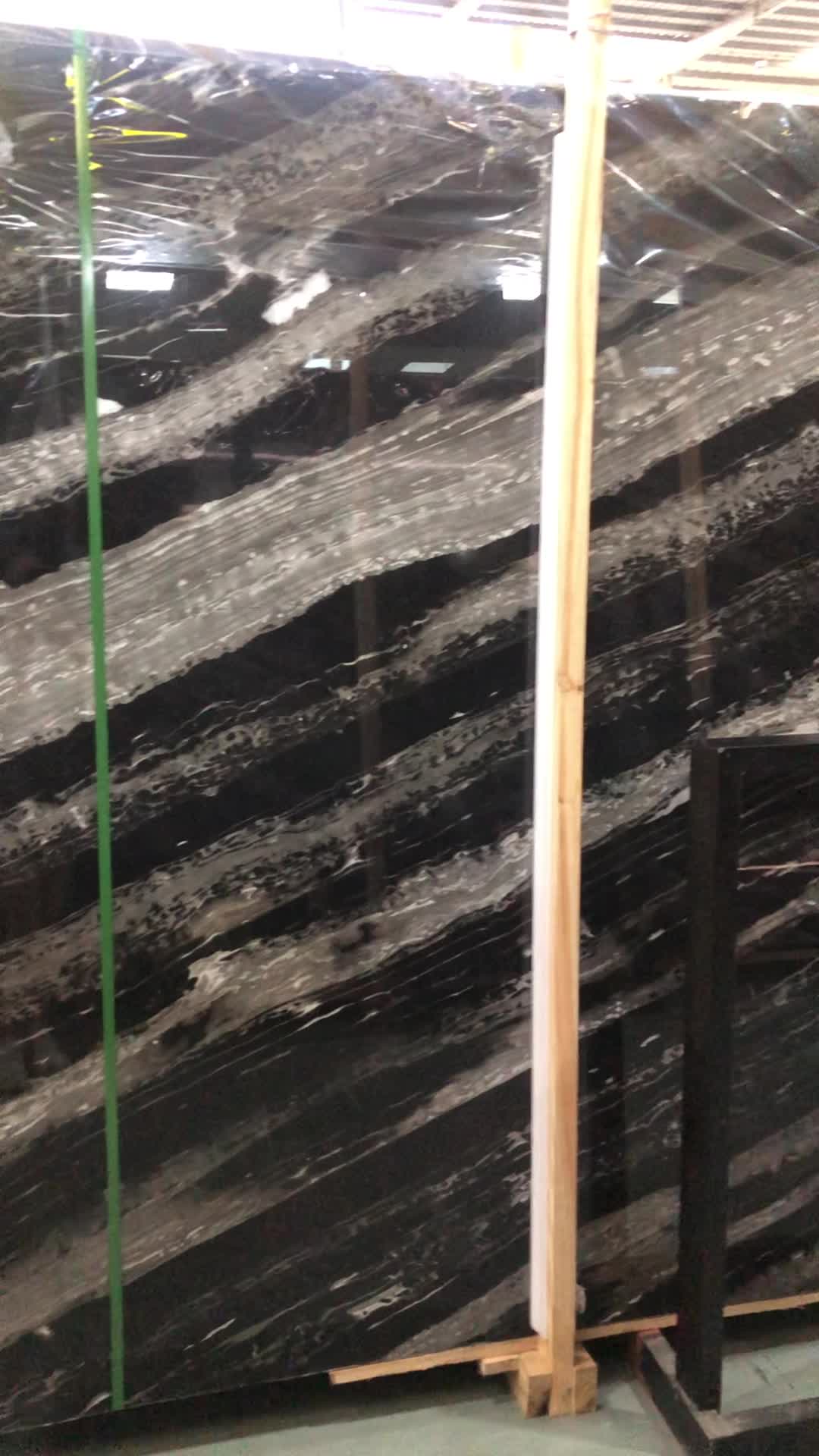 China Nero Portoro Marble Slabs Decoration Applications