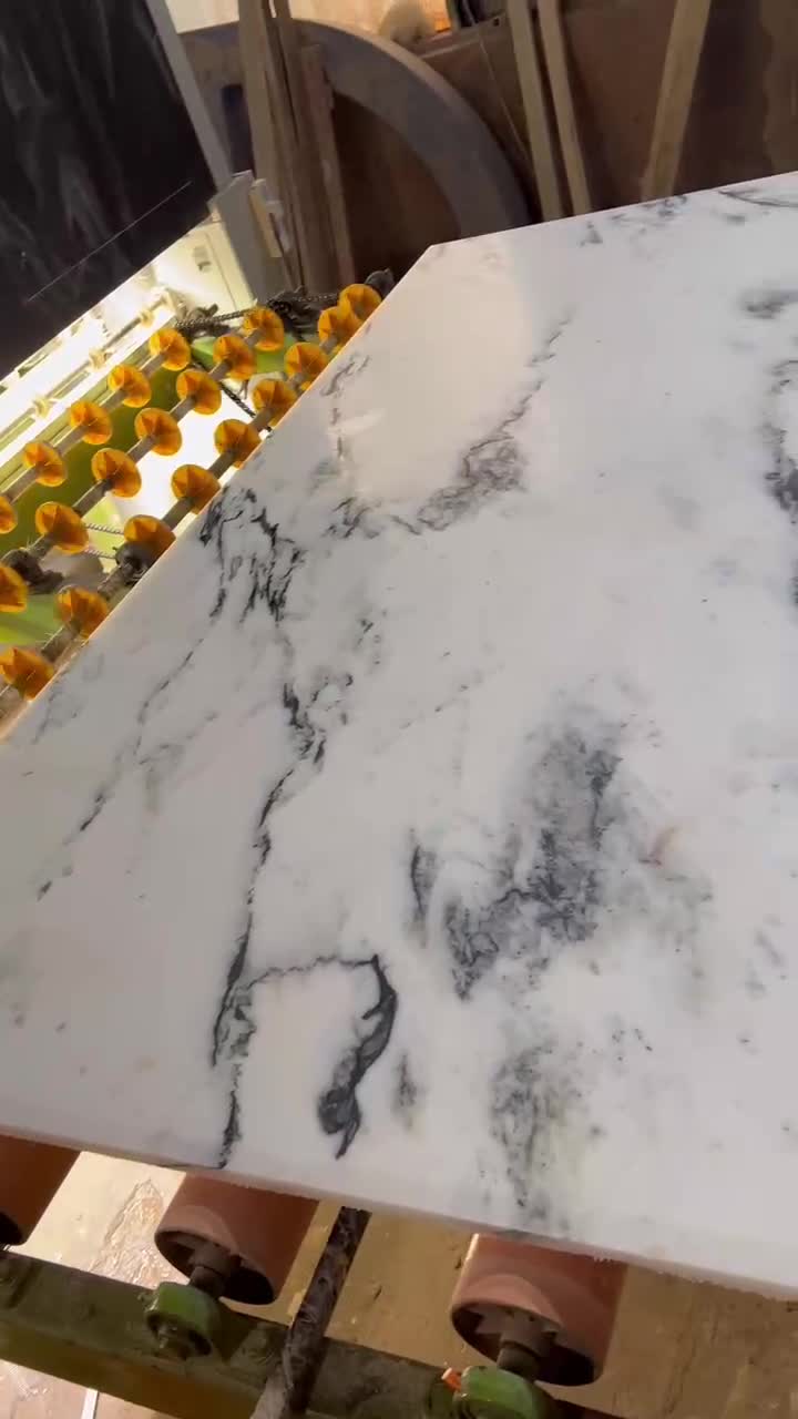 China Calacatta Marble Slabs Honed For Indoor Design