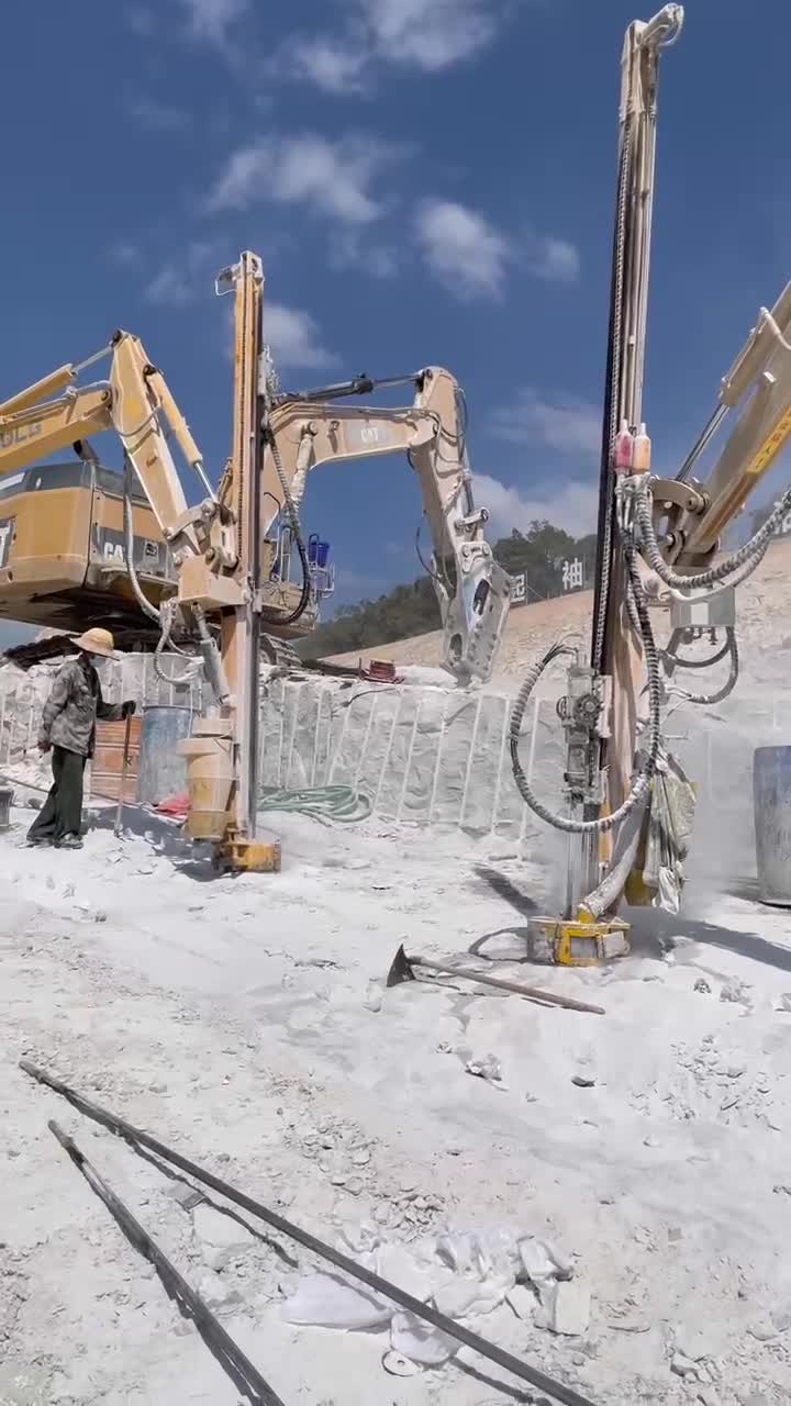 Hydraulic Rock Drill Mounted On All Brands Of The Excavator