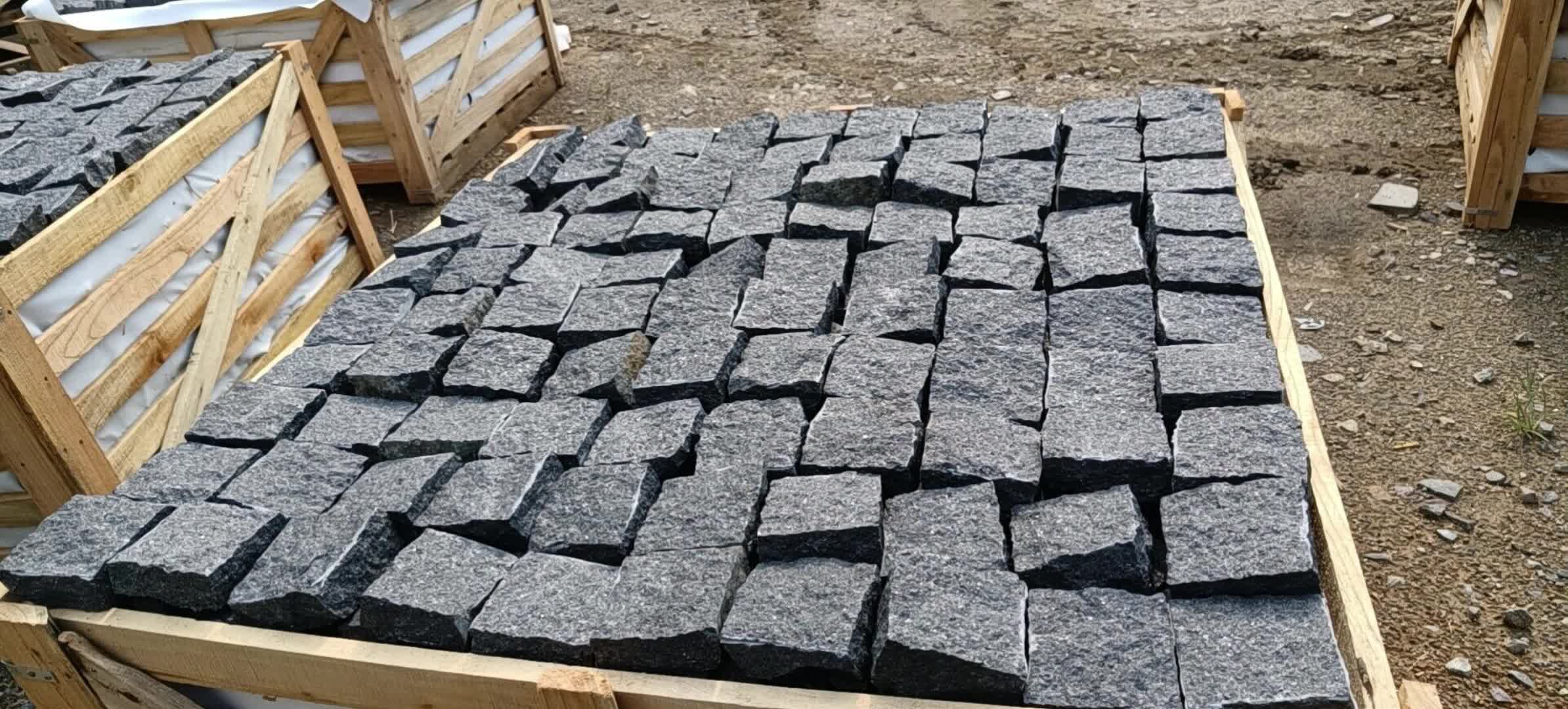G684 Black Basalt Outdoor Paving Cubes